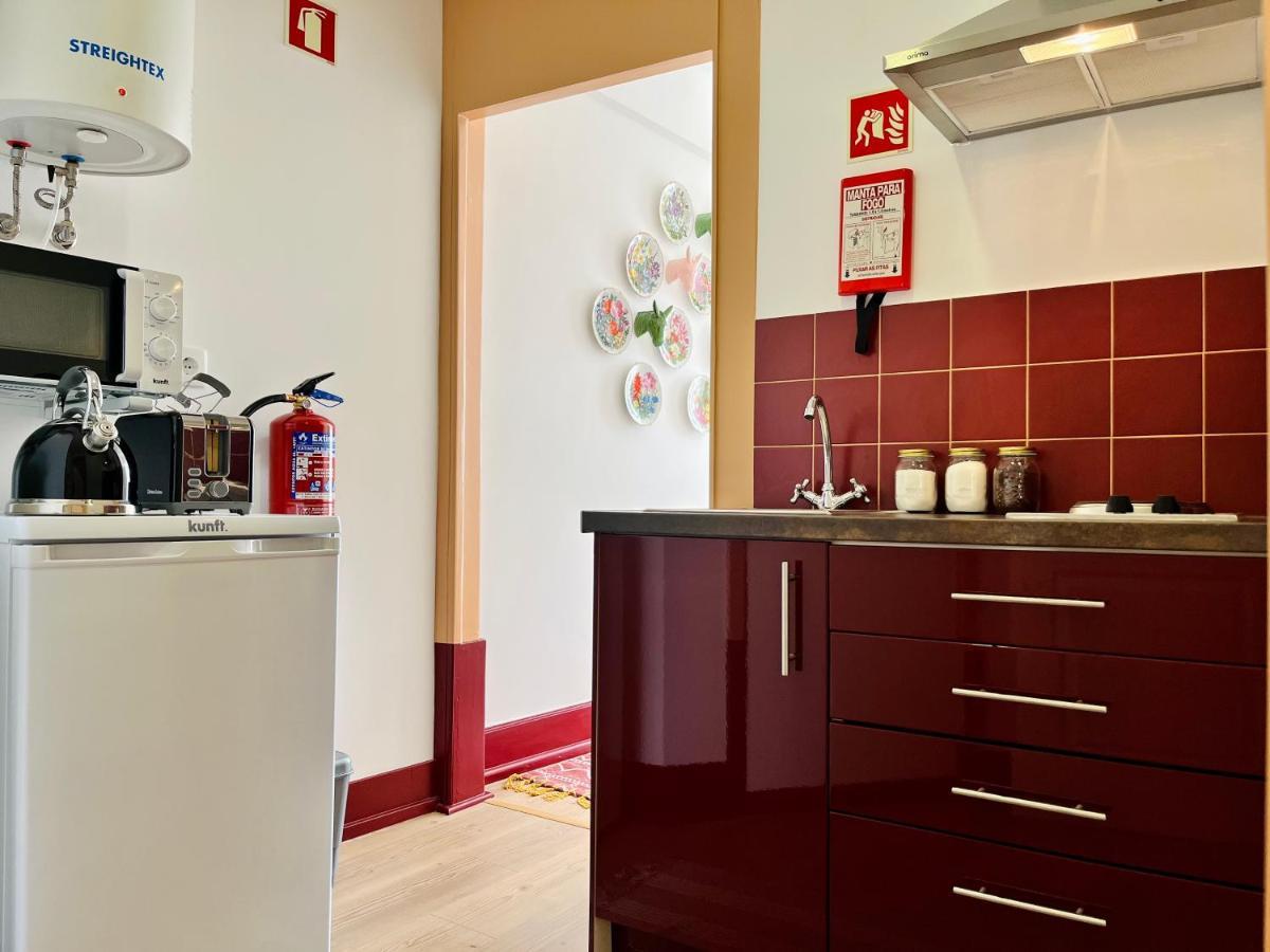 Casa Rosa Com Ac Lägenhet Coimbra Exteriör bild